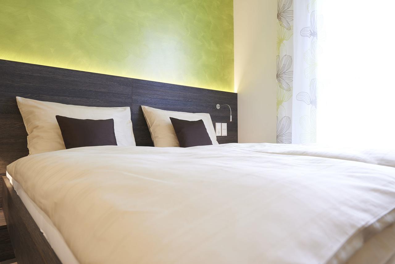 Eee Hotel Traun Eksteriør billede